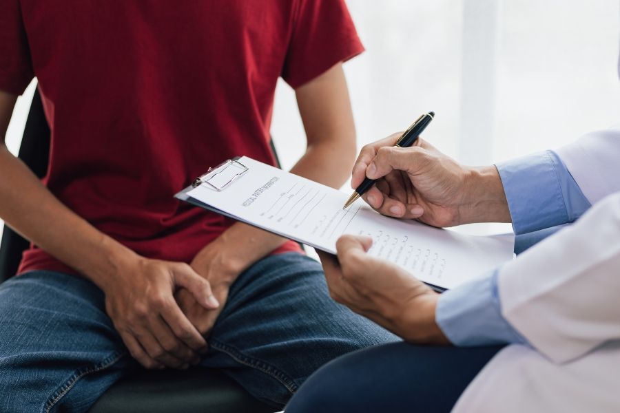 Czy leczenie ginekomastii jest bolesne?